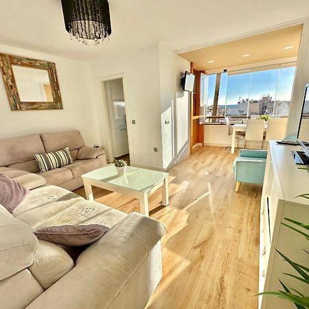 Gorgeous Apartment At The Sea In La Carihuela! 托雷莫利诺斯 外观 照片
