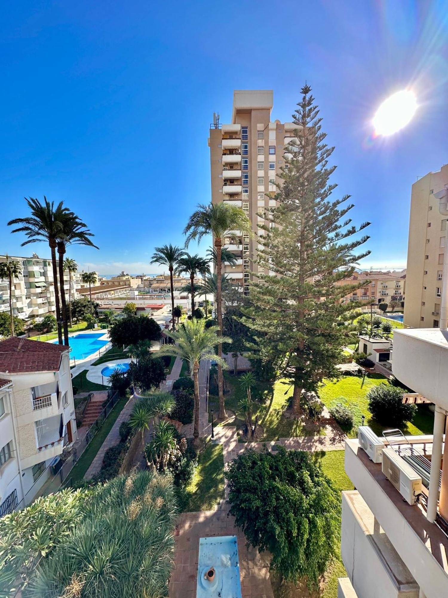 Gorgeous Apartment At The Sea In La Carihuela! 托雷莫利诺斯 外观 照片