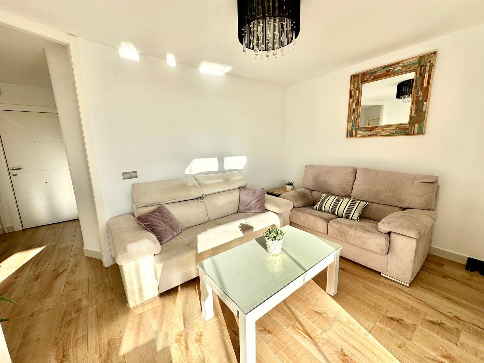 Gorgeous Apartment At The Sea In La Carihuela! 托雷莫利诺斯 外观 照片