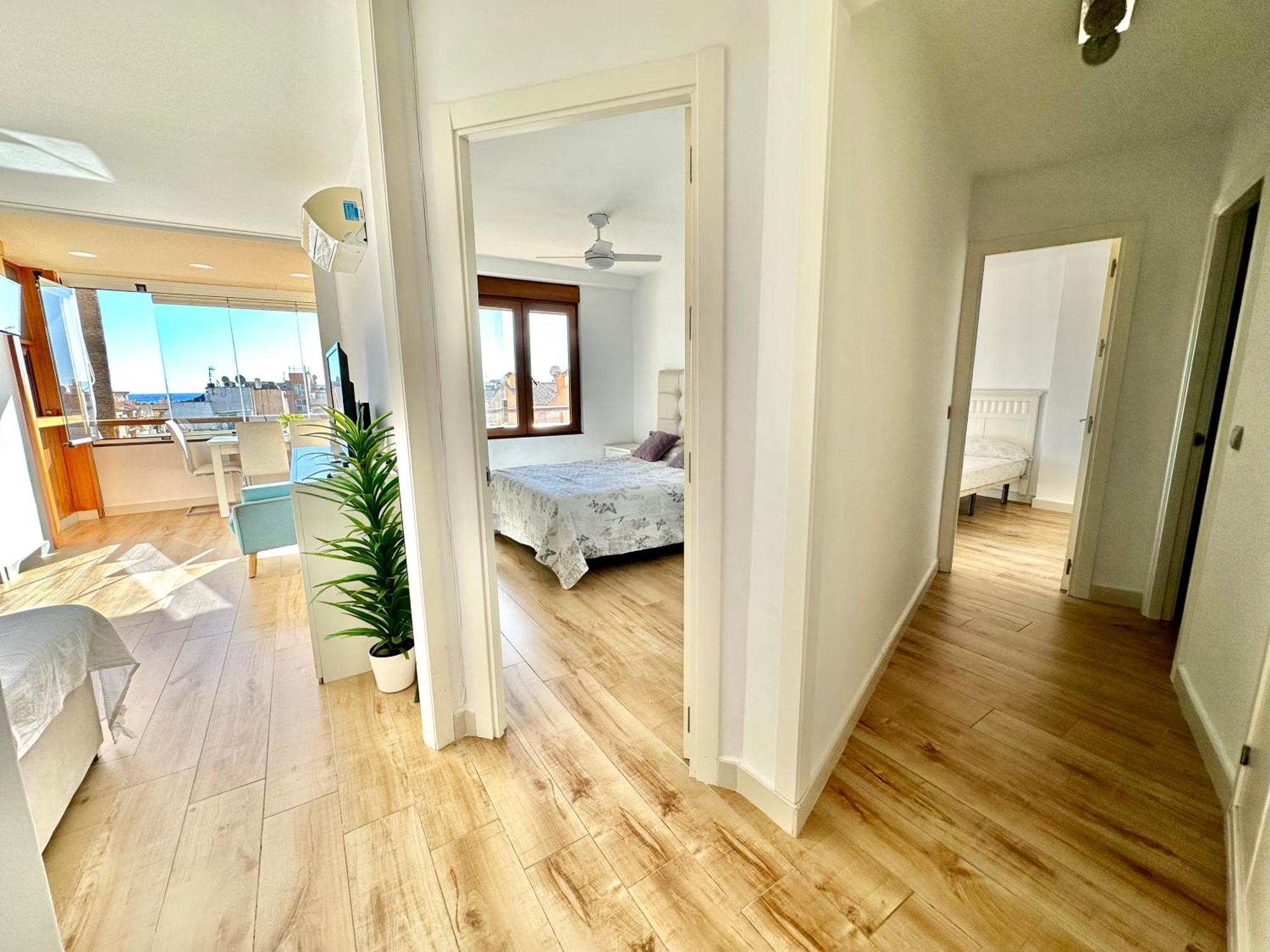 Gorgeous Apartment At The Sea In La Carihuela! 托雷莫利诺斯 外观 照片
