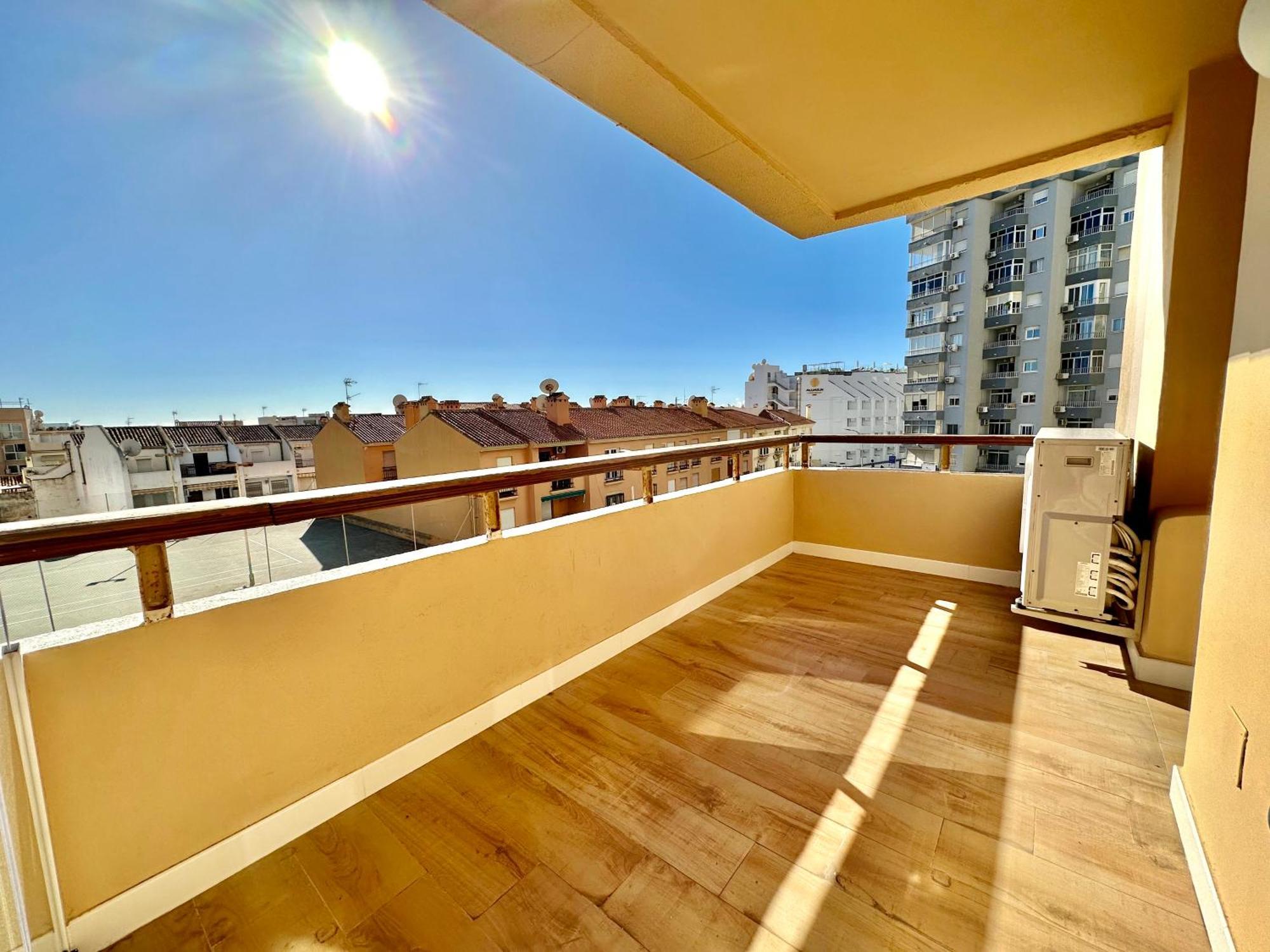 Gorgeous Apartment At The Sea In La Carihuela! 托雷莫利诺斯 外观 照片