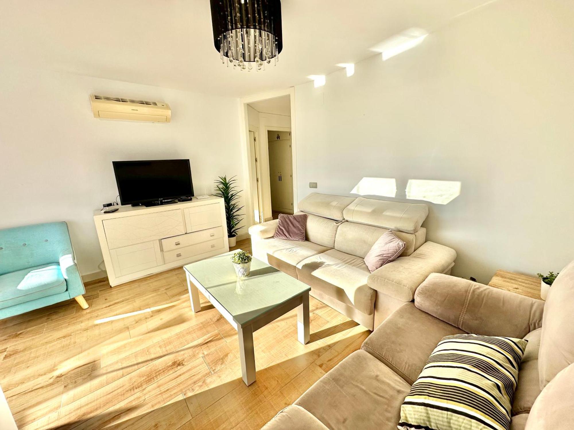 Gorgeous Apartment At The Sea In La Carihuela! 托雷莫利诺斯 外观 照片