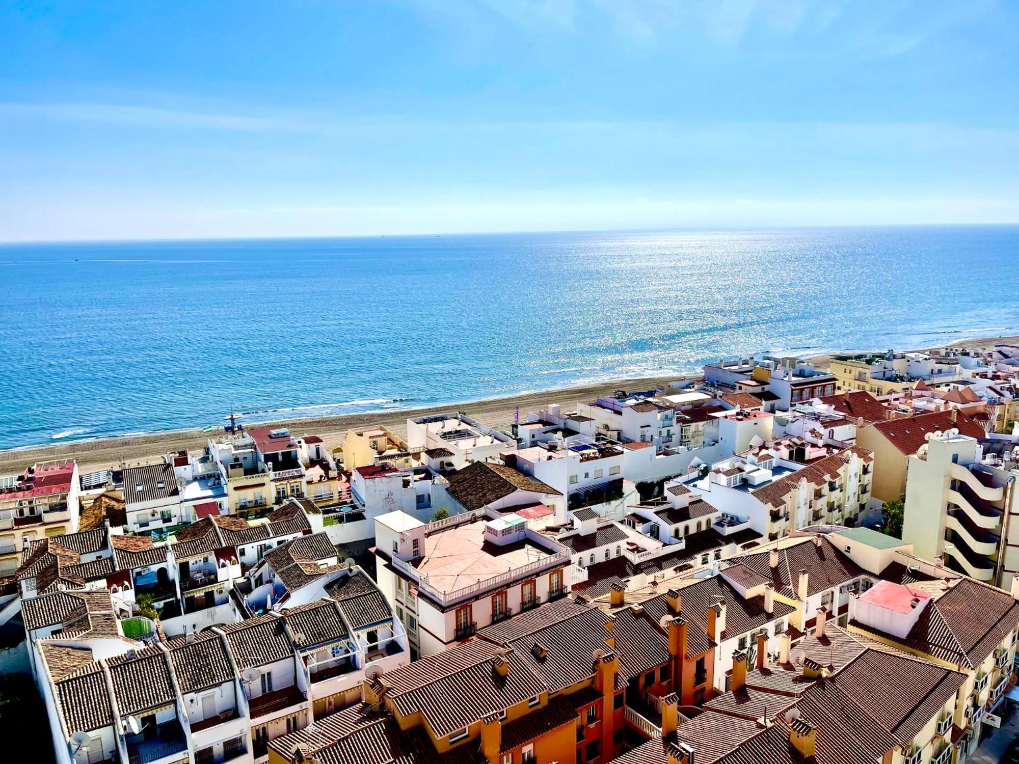 Gorgeous Apartment At The Sea In La Carihuela! 托雷莫利诺斯 外观 照片
